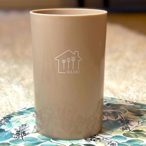 NWT Khaki Colored Utensil Holder
